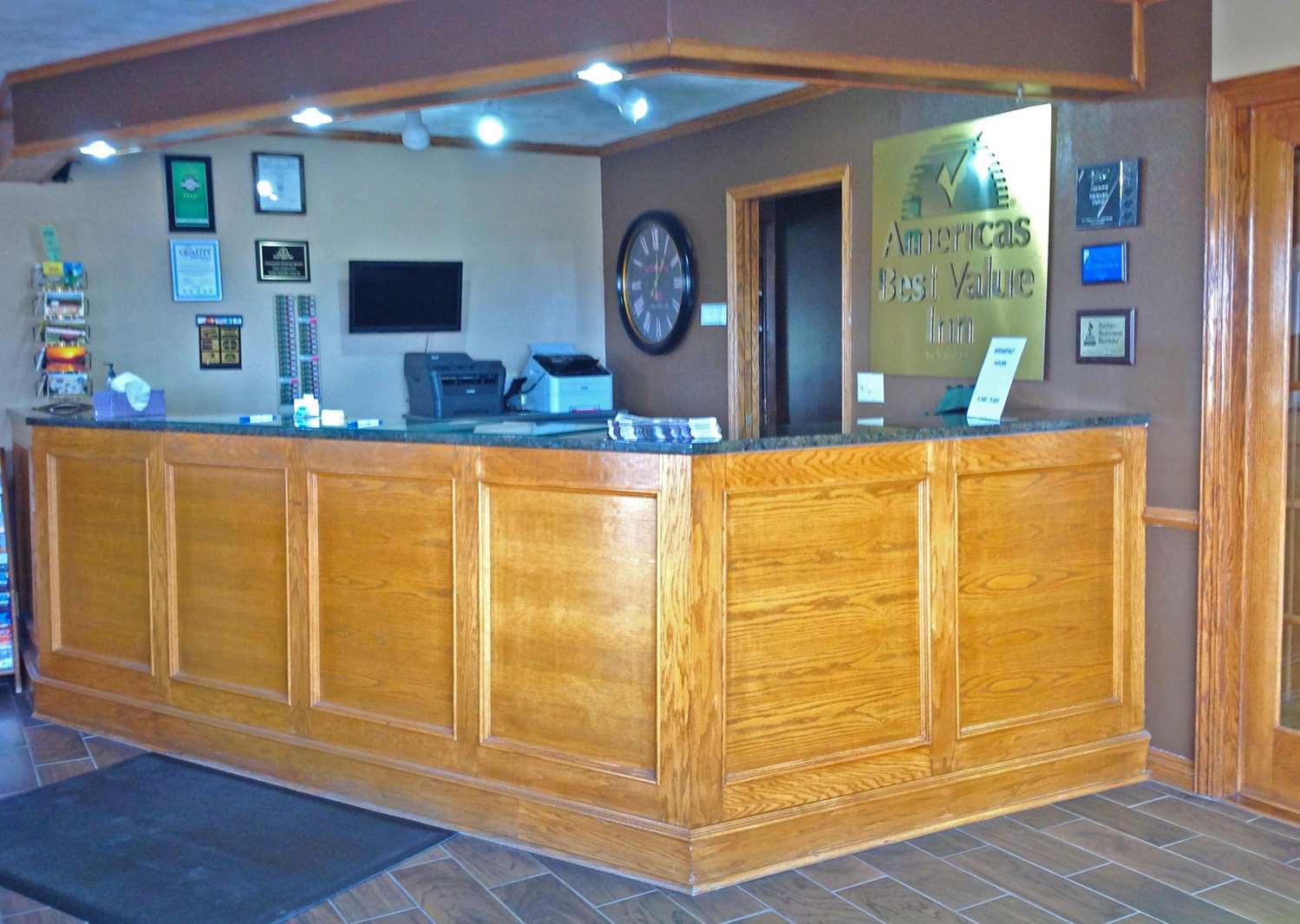 Americas Best Value Inn York 4/16