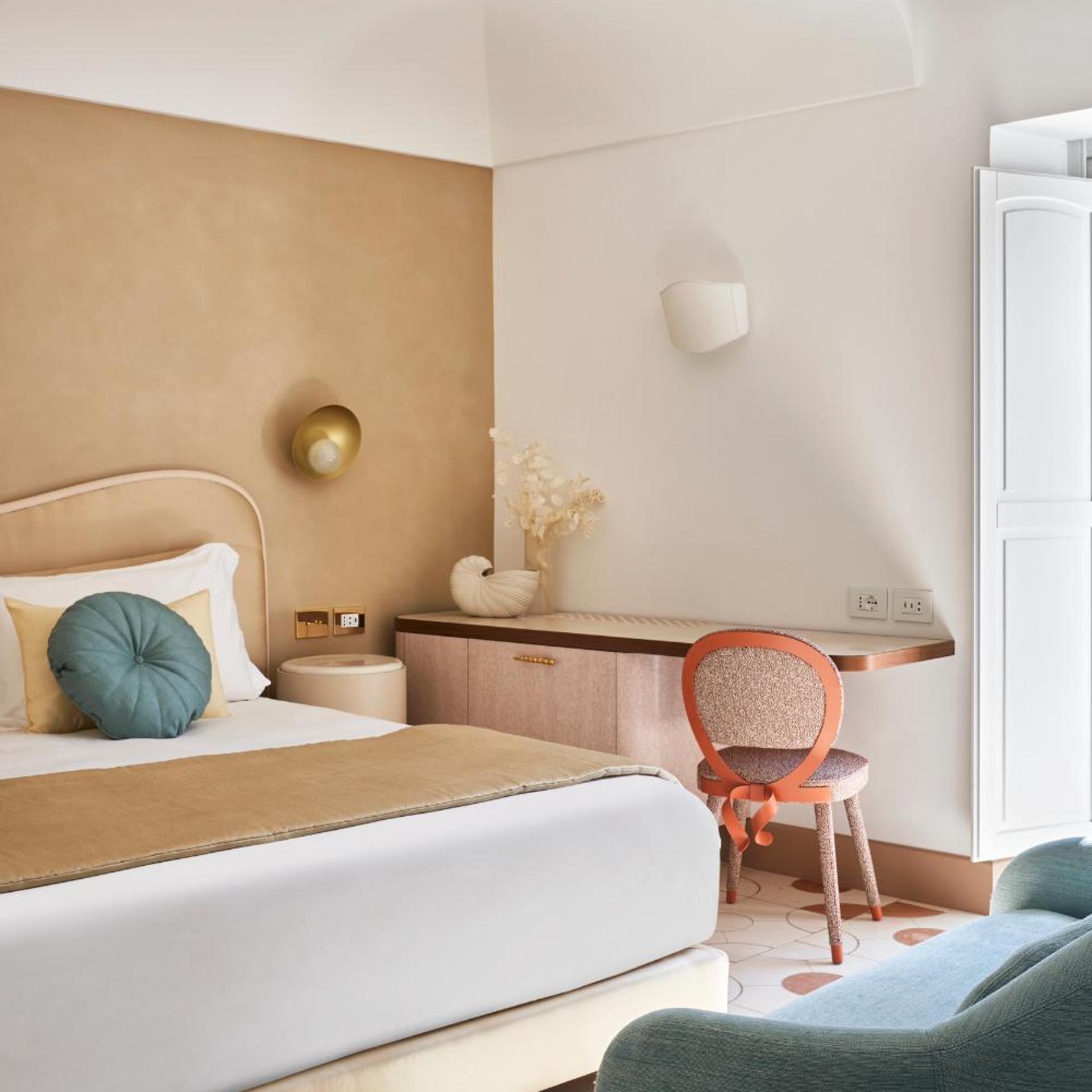 Room, Double Bed