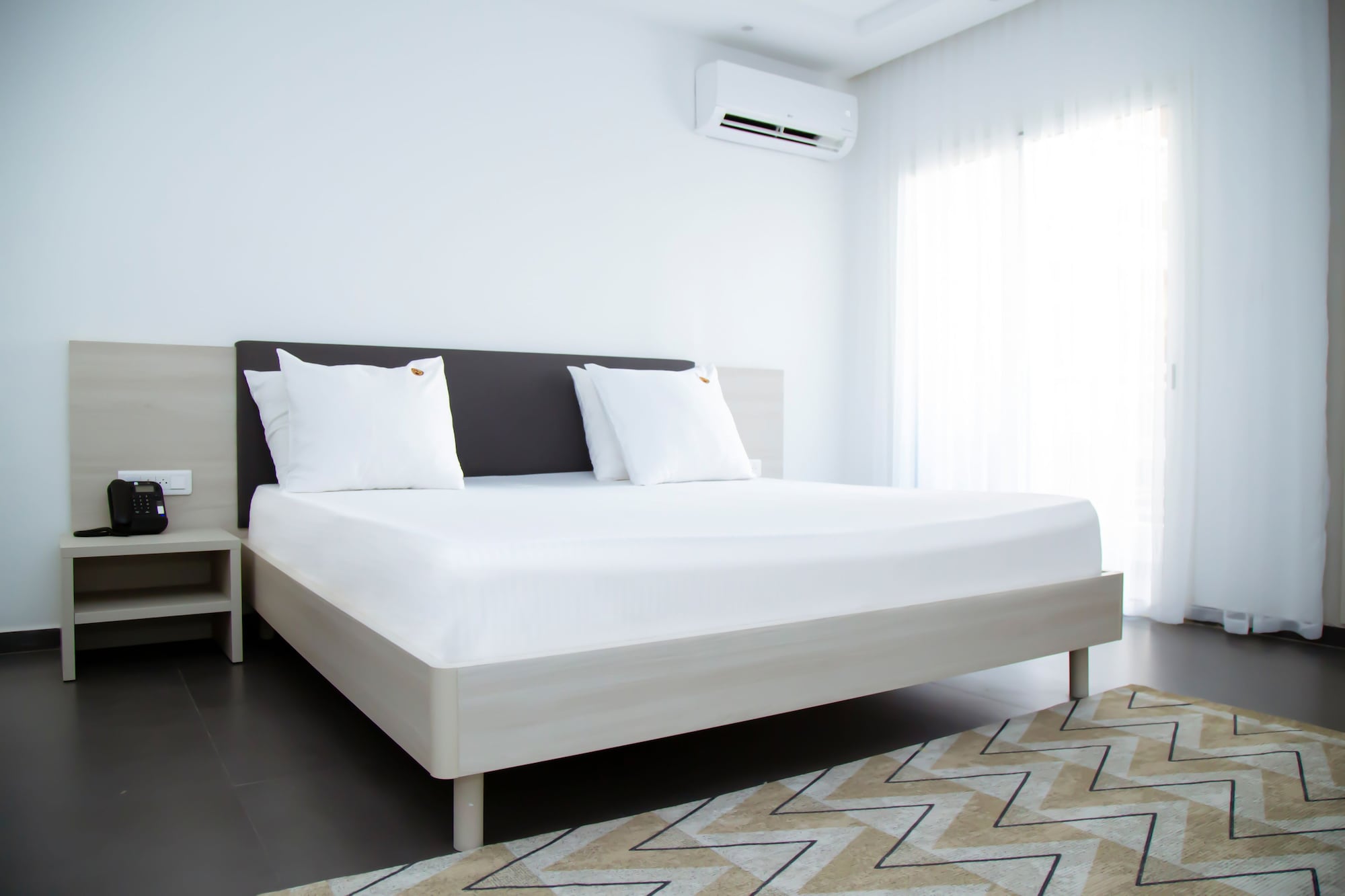 SUPERIOR, DOUBLE BED