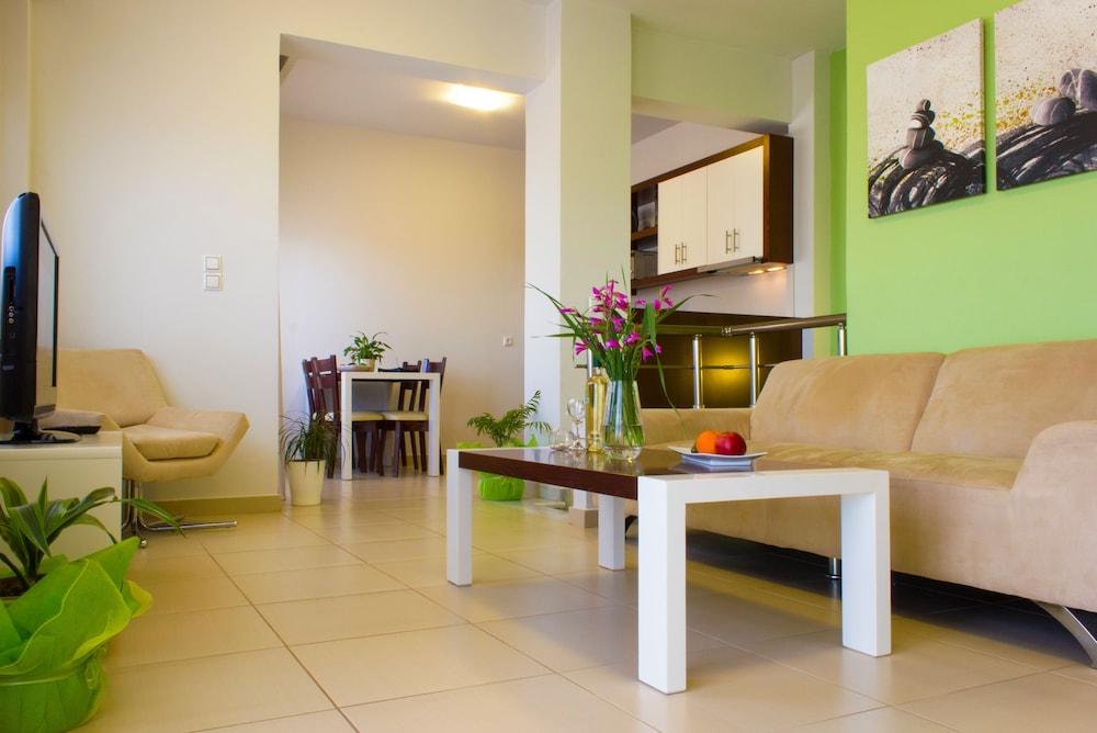 ESTHISIS SUITES CHANIA 40/57