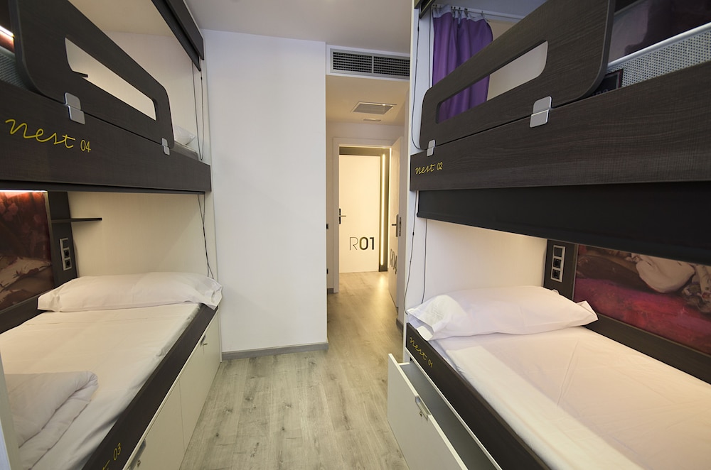Free Hostels Barcelona 17/71
