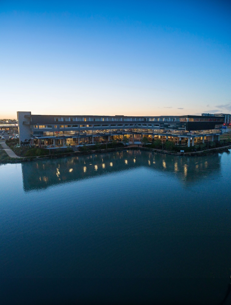 Mercure Melbourne Caroline Springs 45/48