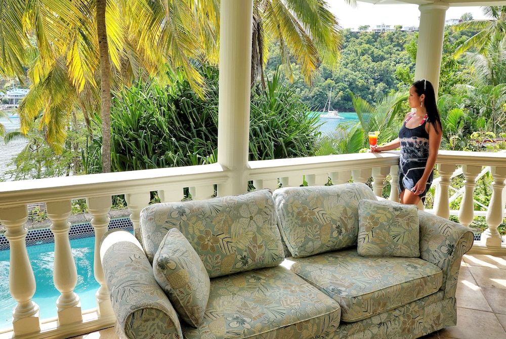 Marigot Beach Club and Dive Resort 53/75