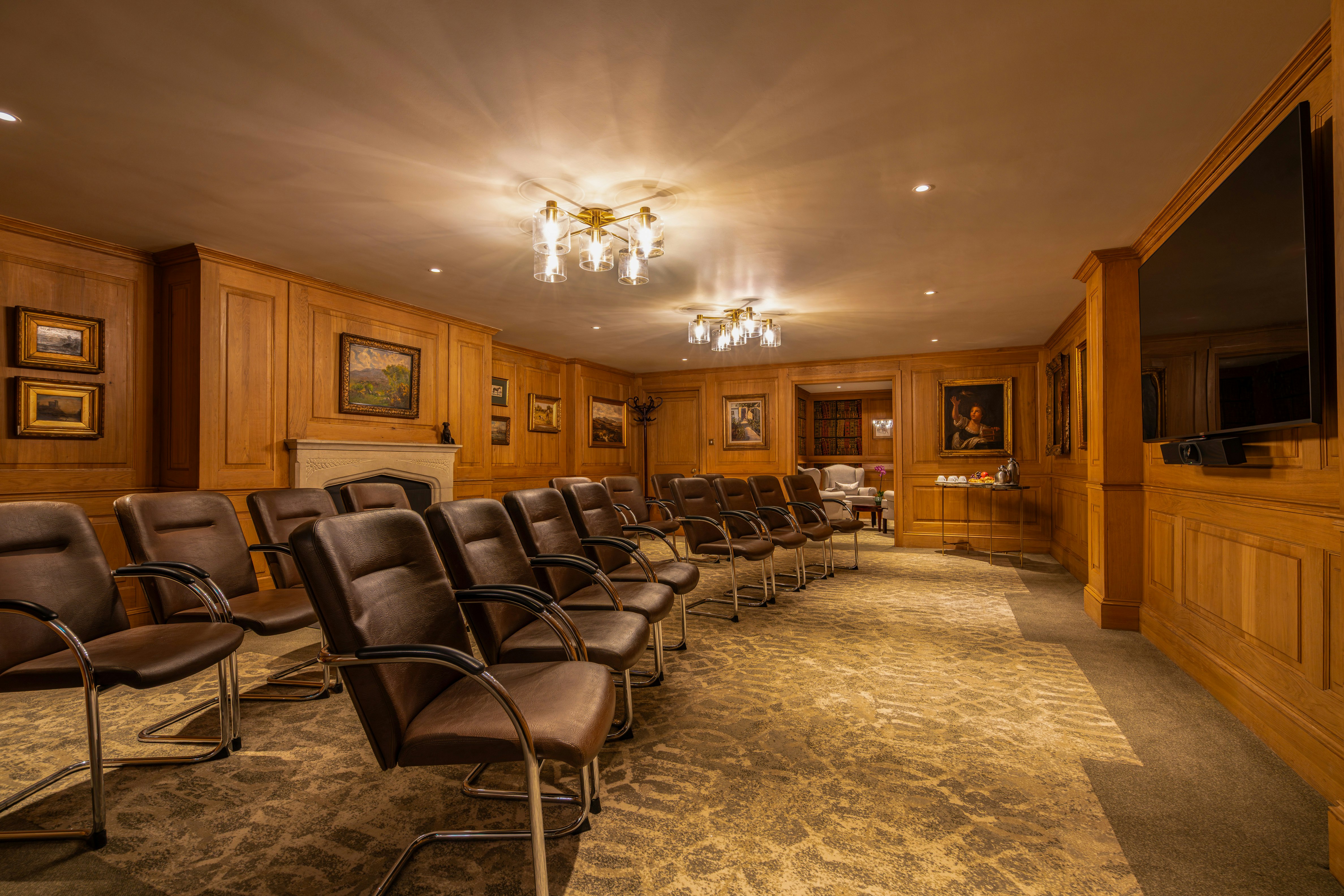 Brooks Hotel 32/50
