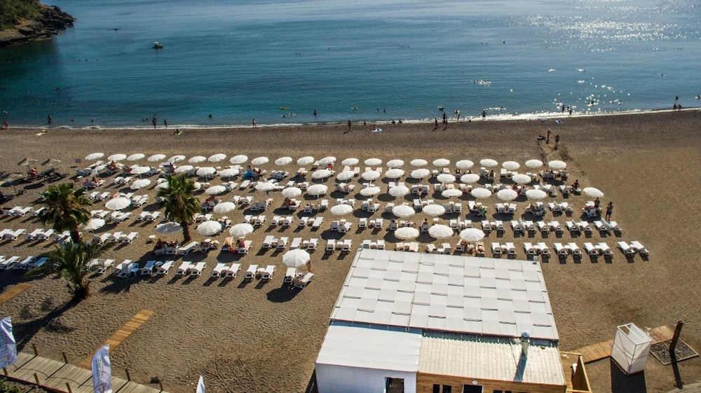 Laguna Beach Alya Resort & SPA 47/50