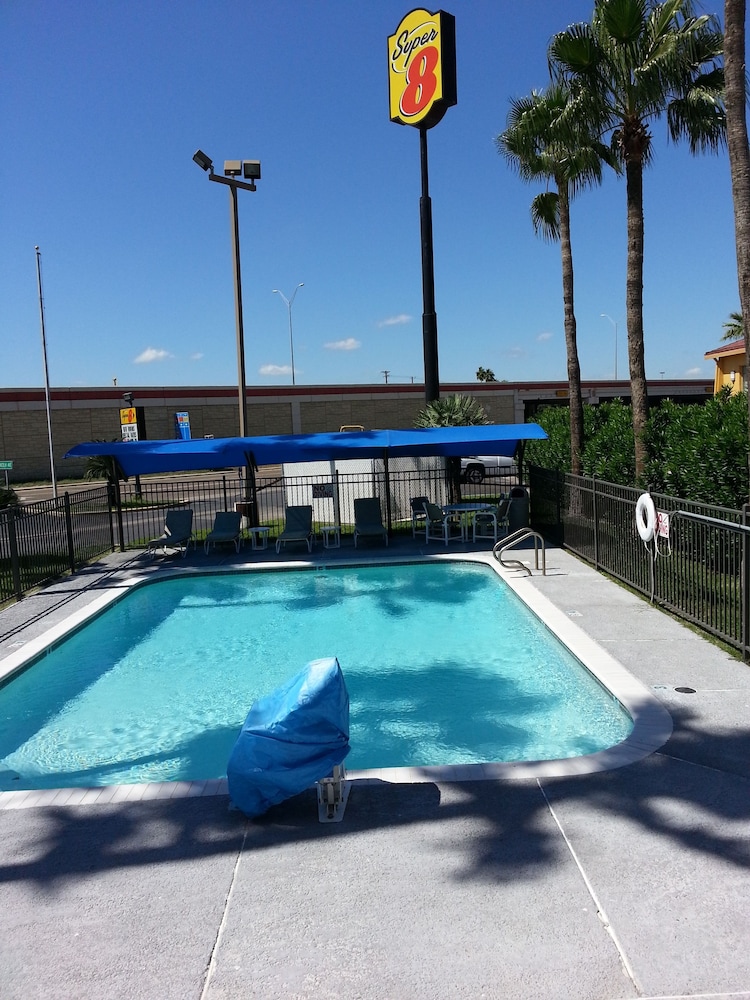 Super 8 by Wyndham Harlingen TX 22/33