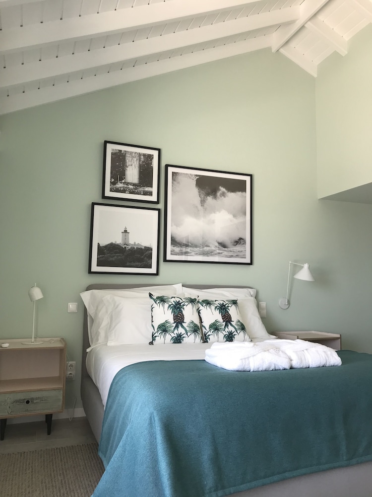 Green, Apartment, King Bed, Sea View، Vinhas Do Calhau 2/3