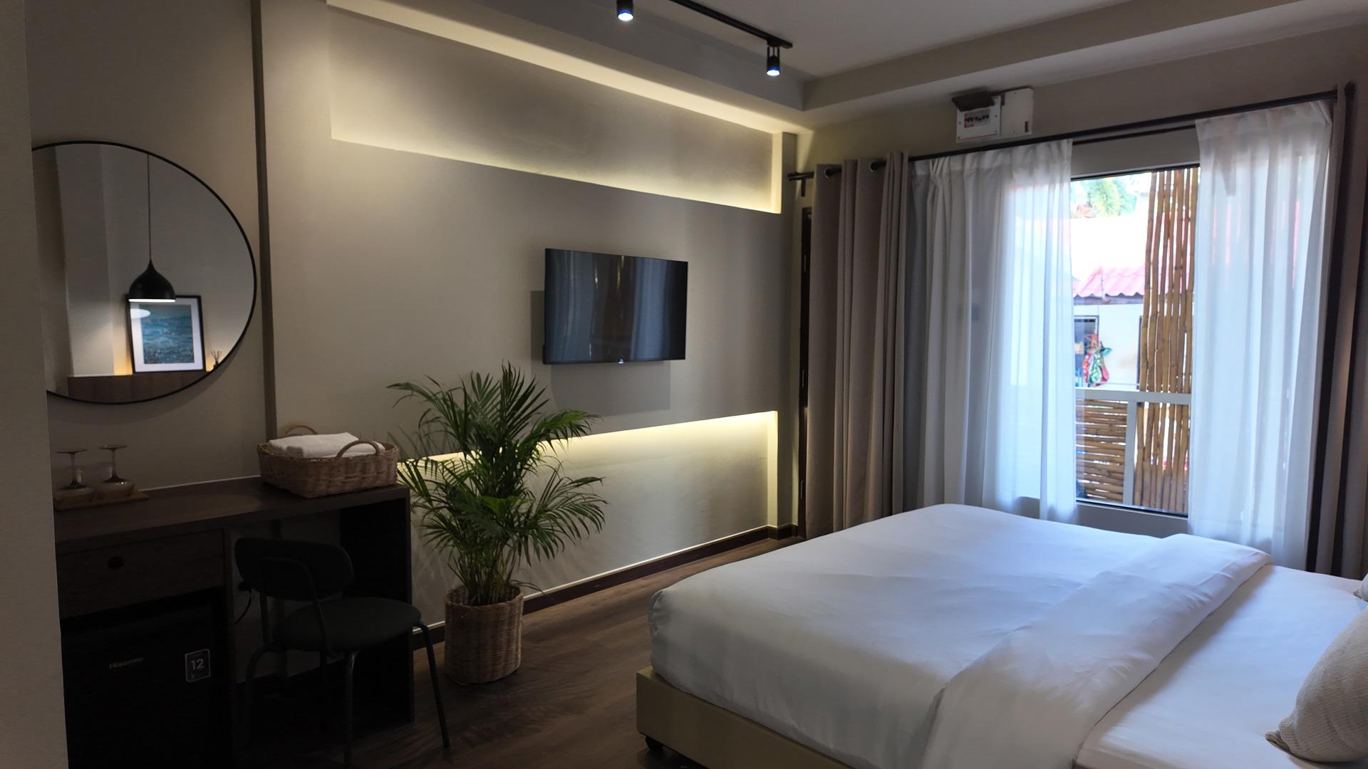 Deluxe, Double Bed, City Zone