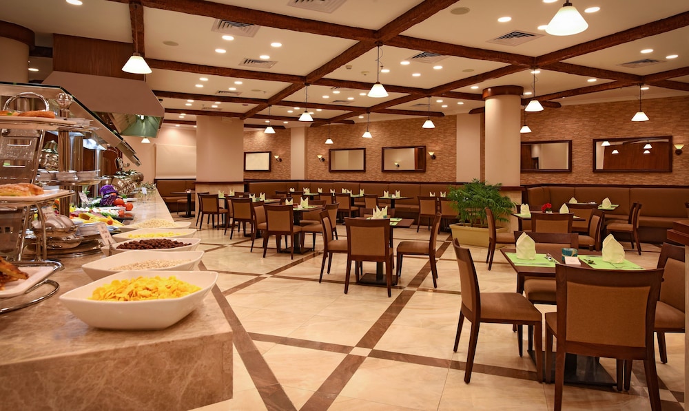 The Grand Plaza Hotel Smouha 56/68
