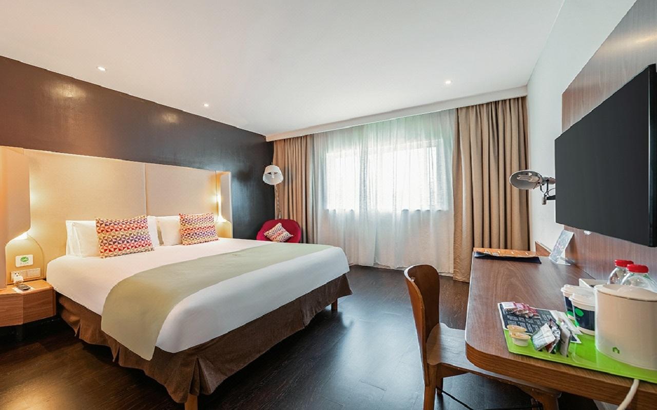 Deluxe, Queen Bed