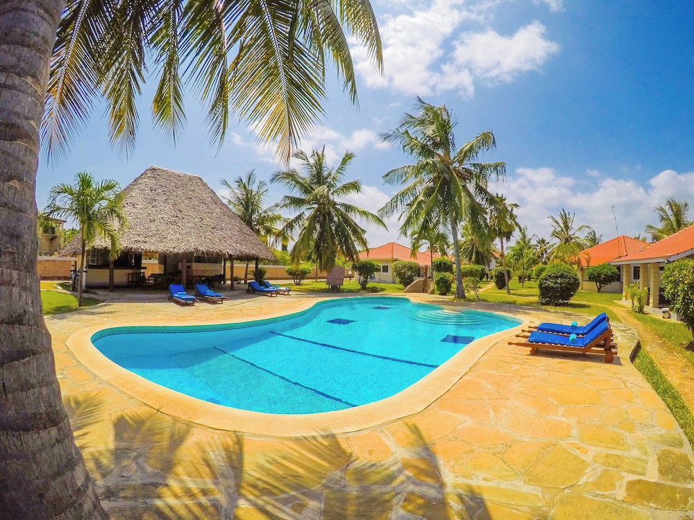 Doric Cottages Diani 19/50