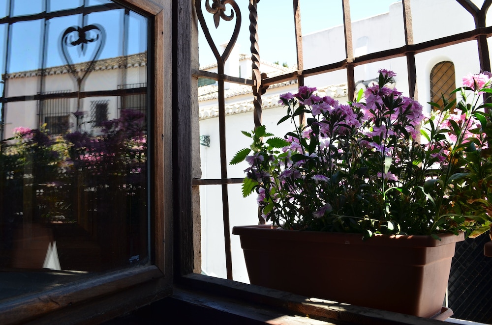 Hotel Santa Isabel La Real 63/66