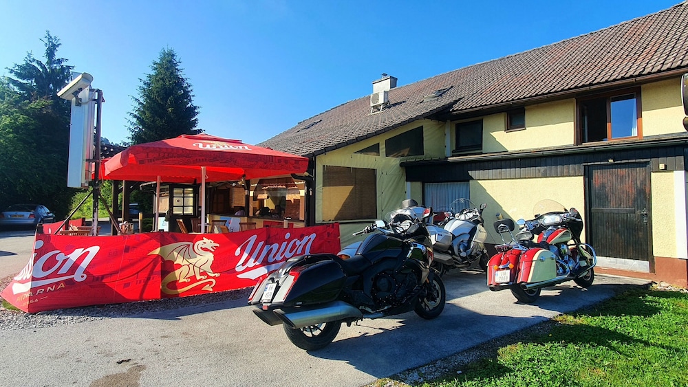 Pri Ancki 37/48