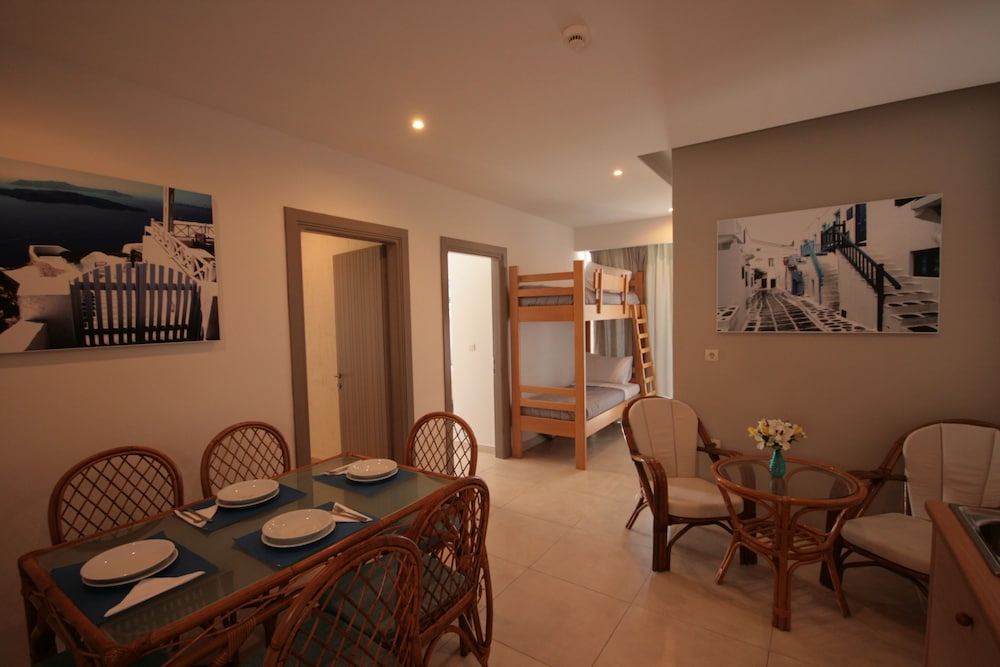 Irina Beach Hotel 43/68