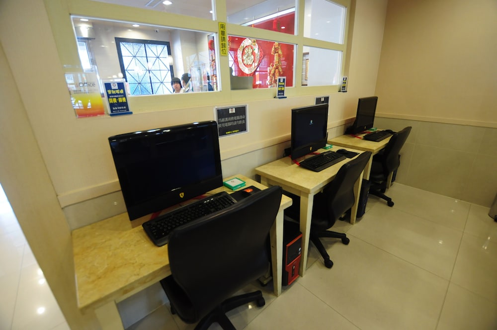 Kindness Hotel Min Sheng 48/58