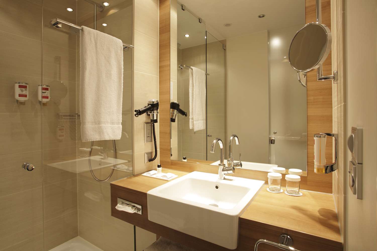 Hotel Berlin Alexanderplatz by Leonardo Hotels 15/16