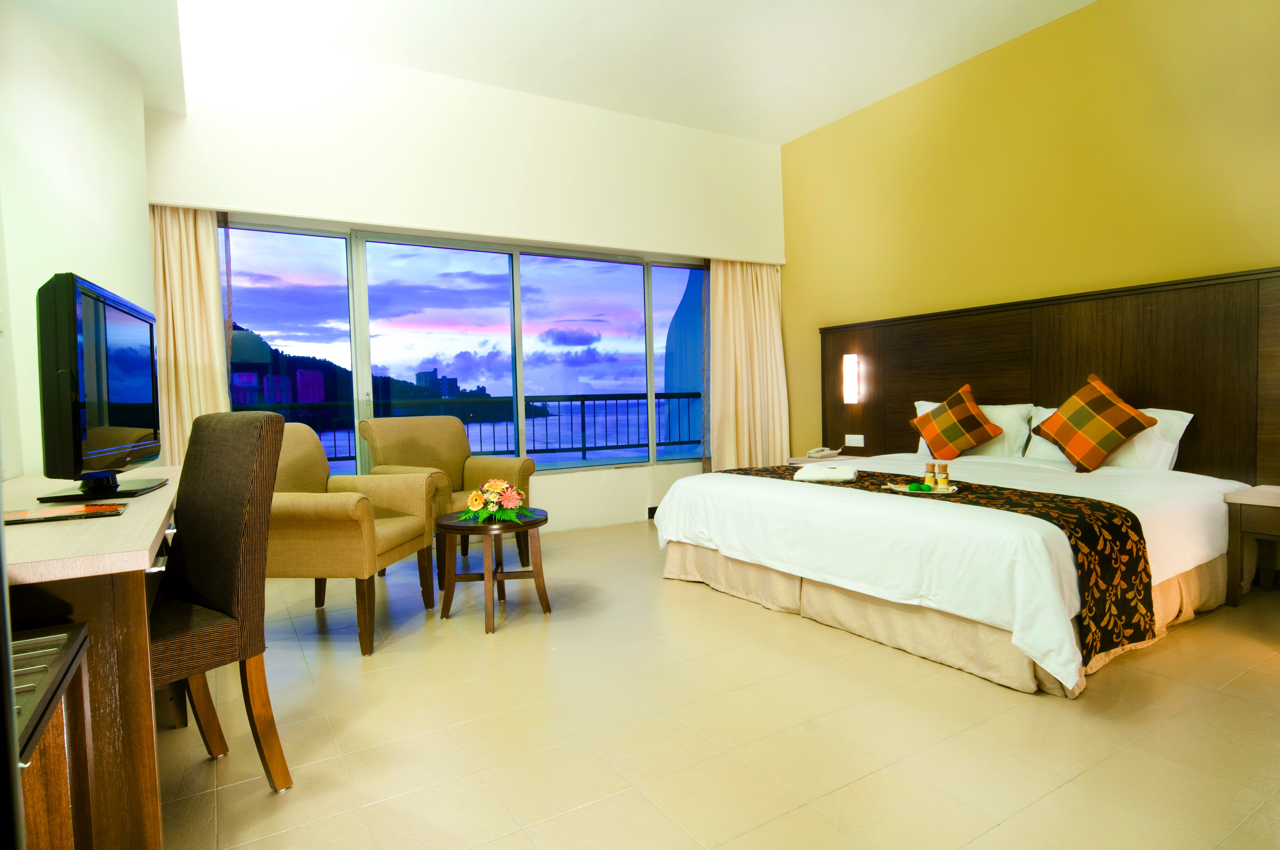 Deluxe, Double Bed, Hill View