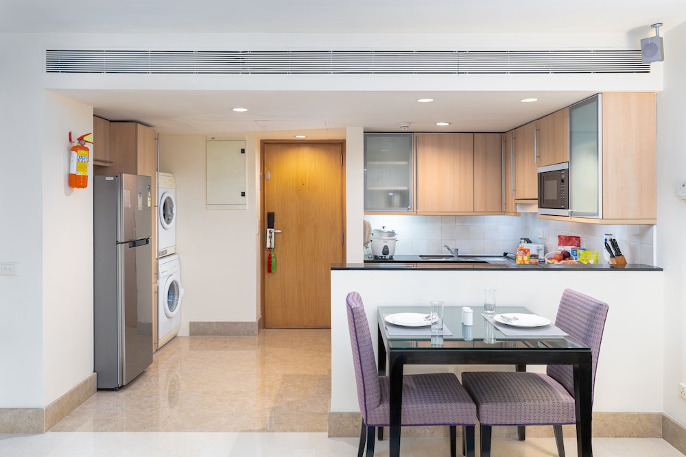 Taj Wellington Mews Luxury Residences 54/63