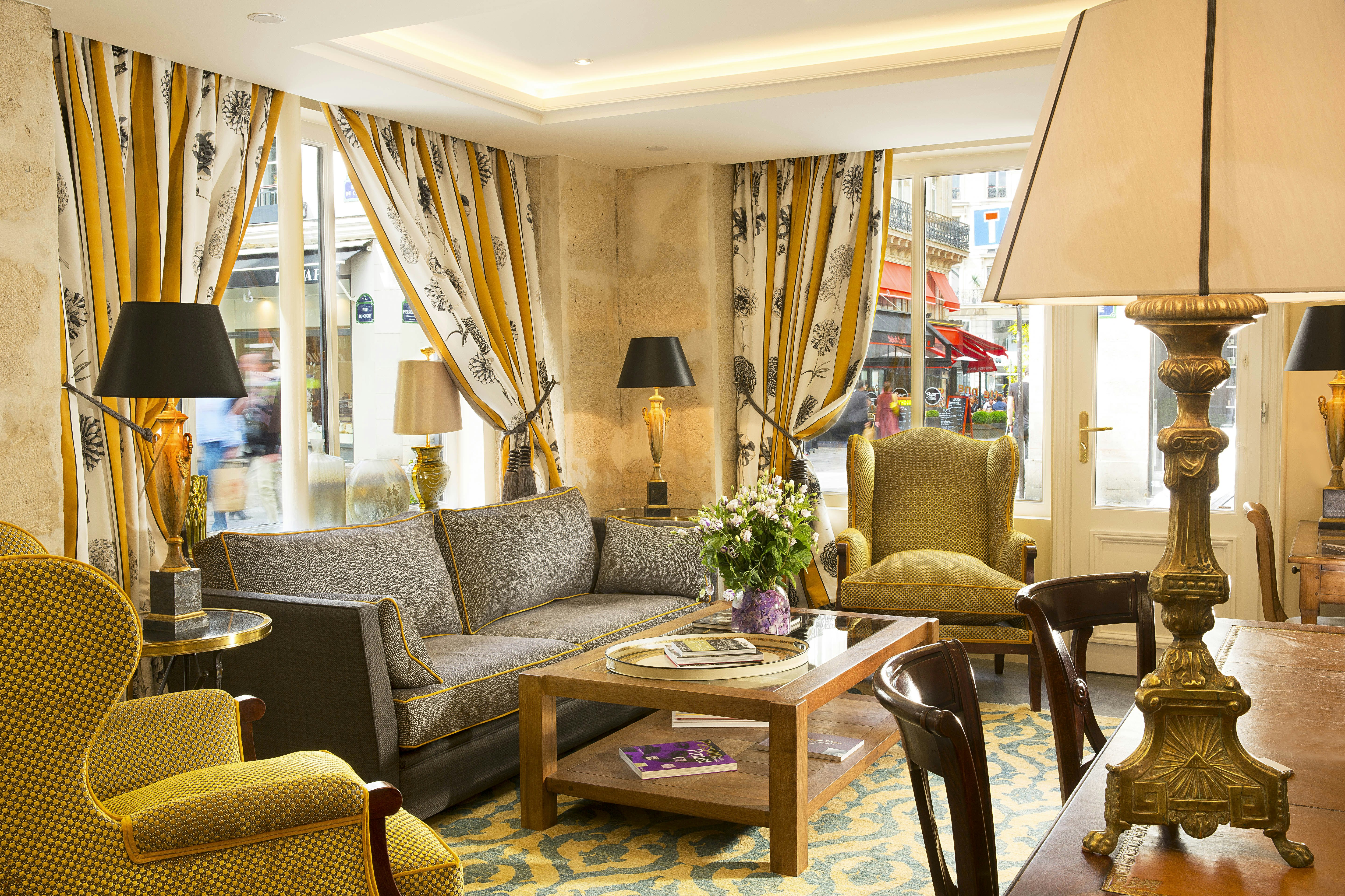 LE RELAIS DES HALLES 40/49