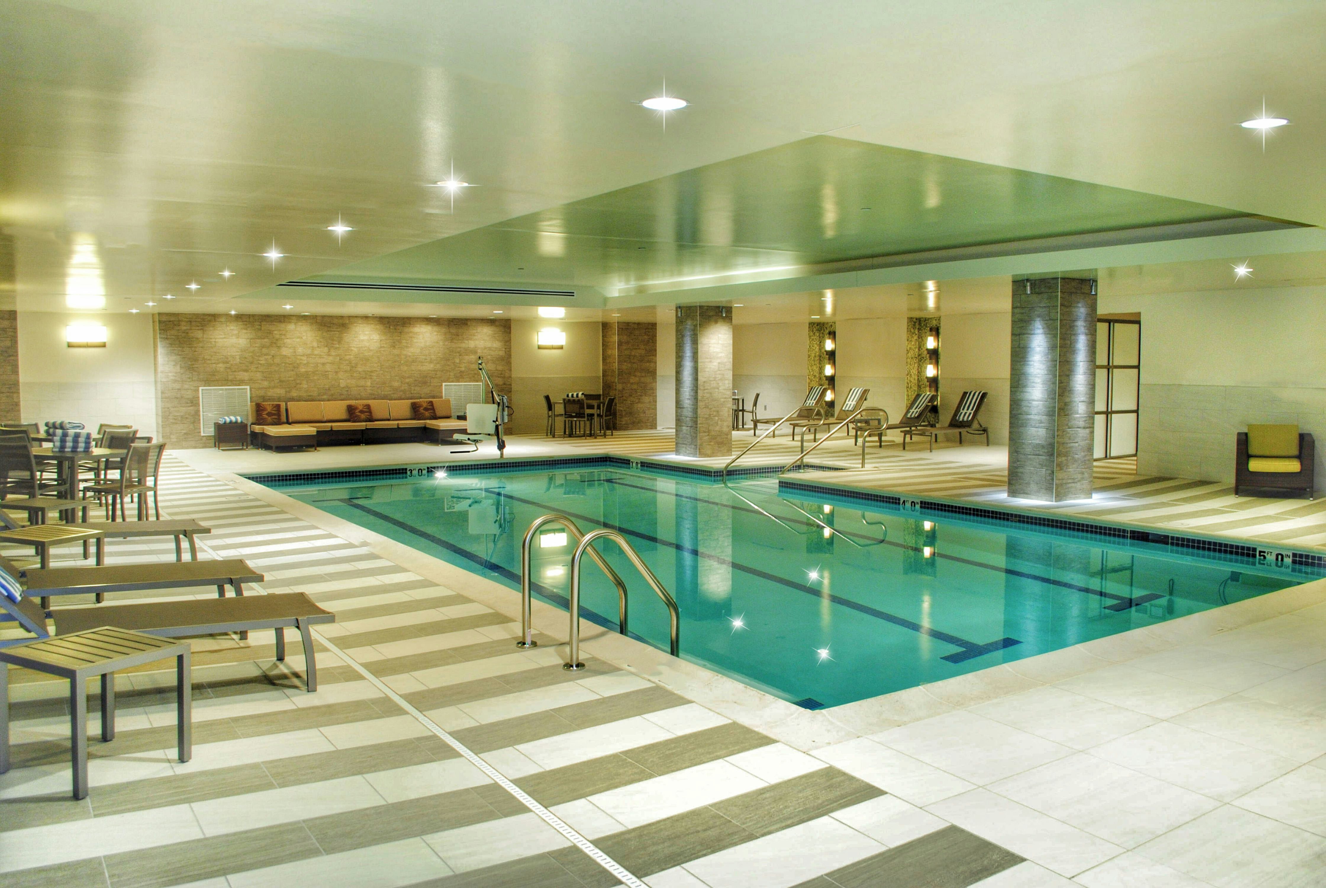 Doubletree By Hilton Reading 25/70