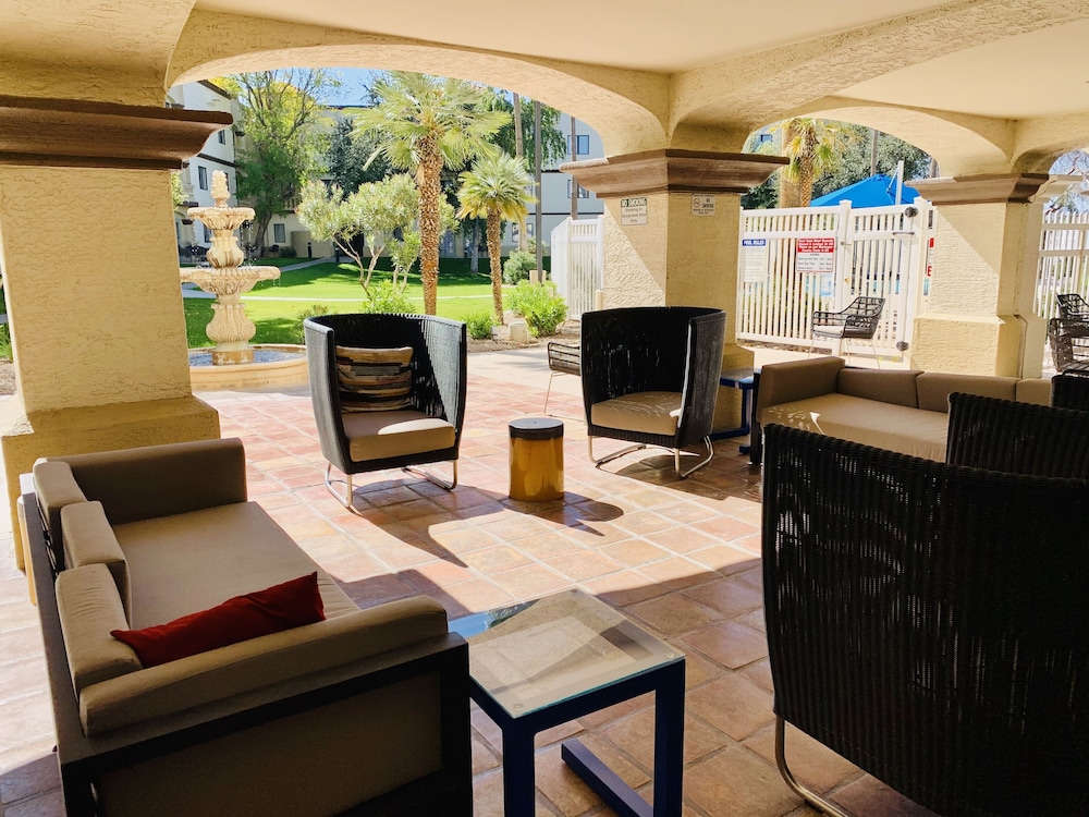 Windmill Suites Surprise - Phoenix, Ascend Hotel Collection 16/37