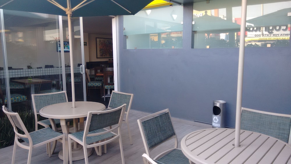 Hotel Atenas Plaza 24/37