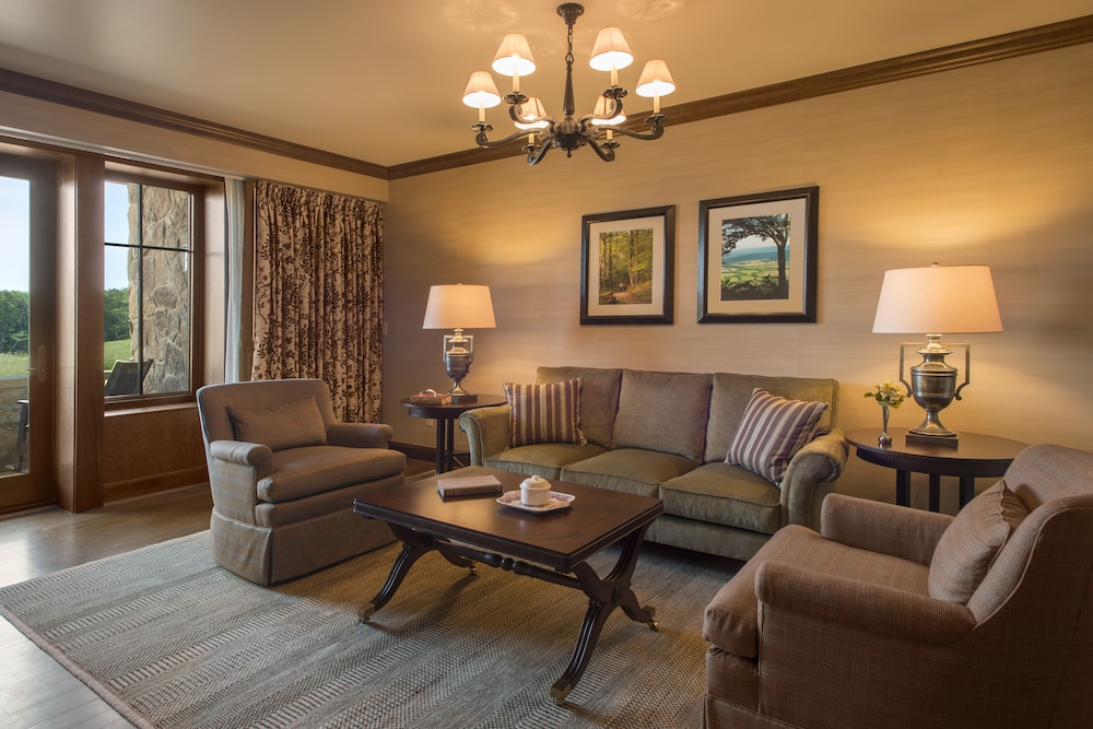 The Sewanee Inn 37/67