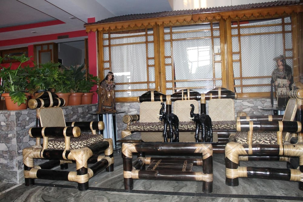 Oyo Rooms Cooch Behar Road 27/48