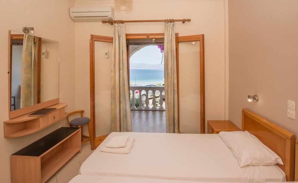 2 BEDROOMS, APARTMENT, SEA VIEW, GROUND FLOOR