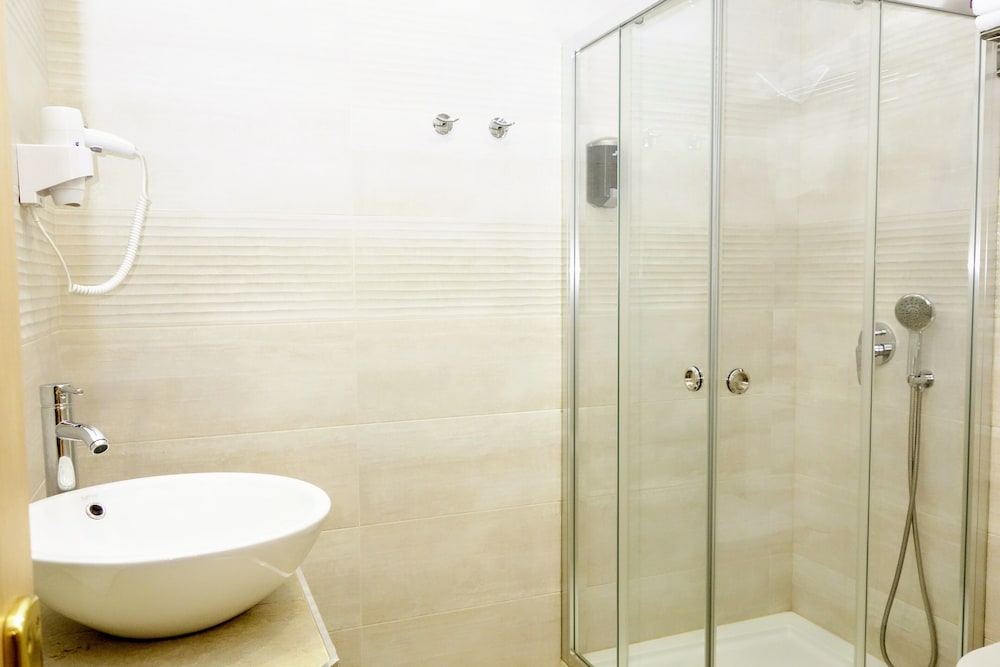 Hostal Toledo 43/50