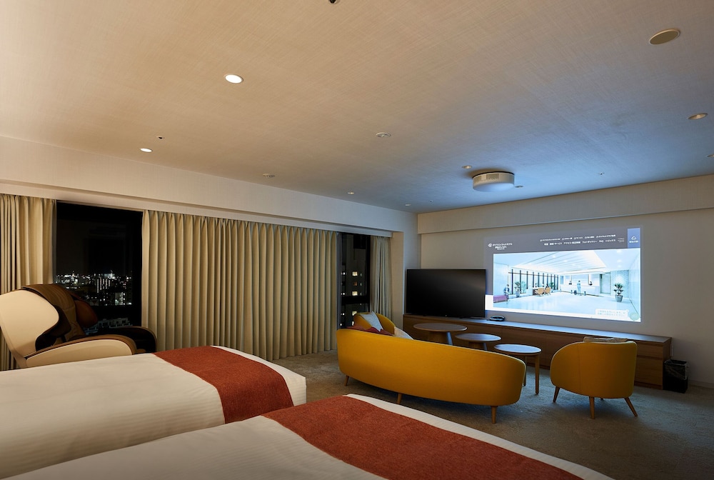 Daiwa Roynet Hotel NAHA-OMOROMACHI PREMIER 36/50
