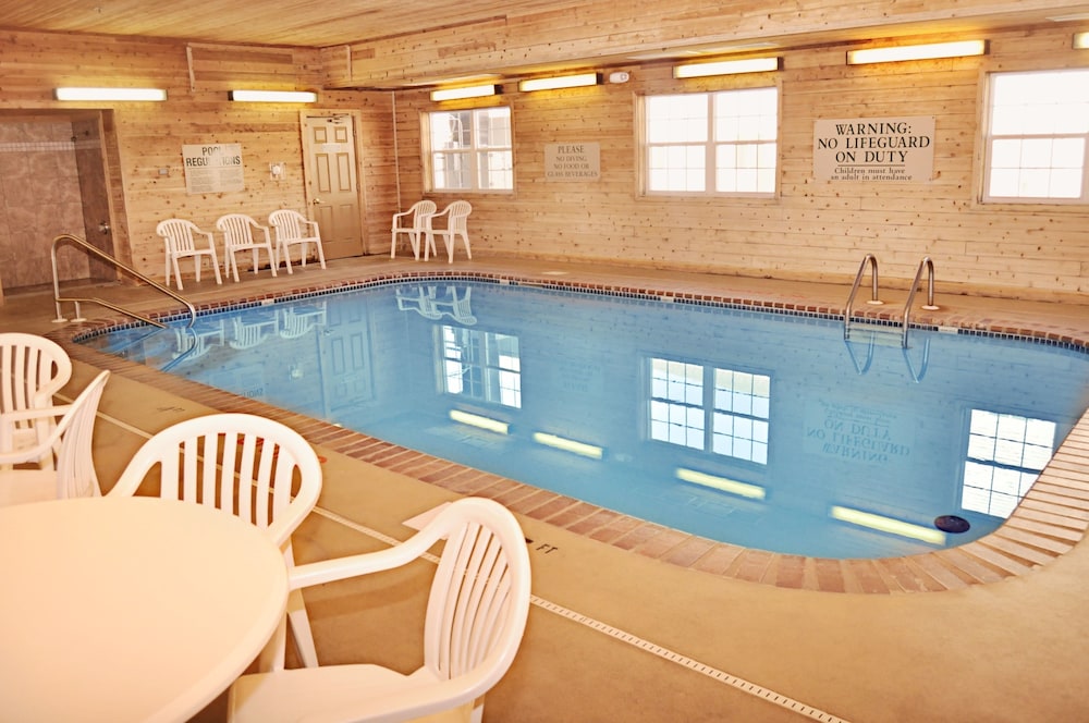 Country Inn & Suites By Radisson Kearney NE 16/37