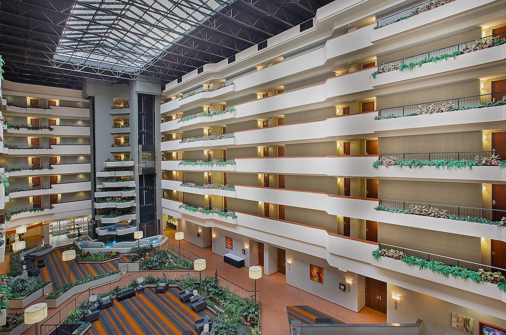 Holiday Inn University Plaza-Bowling Green 1/71