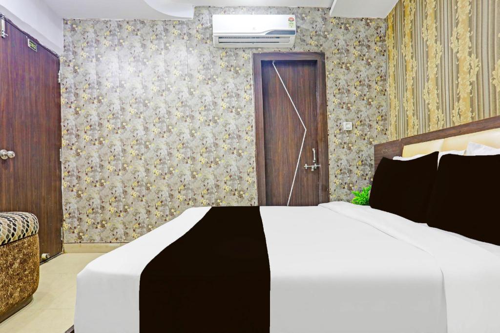 Oyo 11943 Hotel Yugantar Palace 25/25