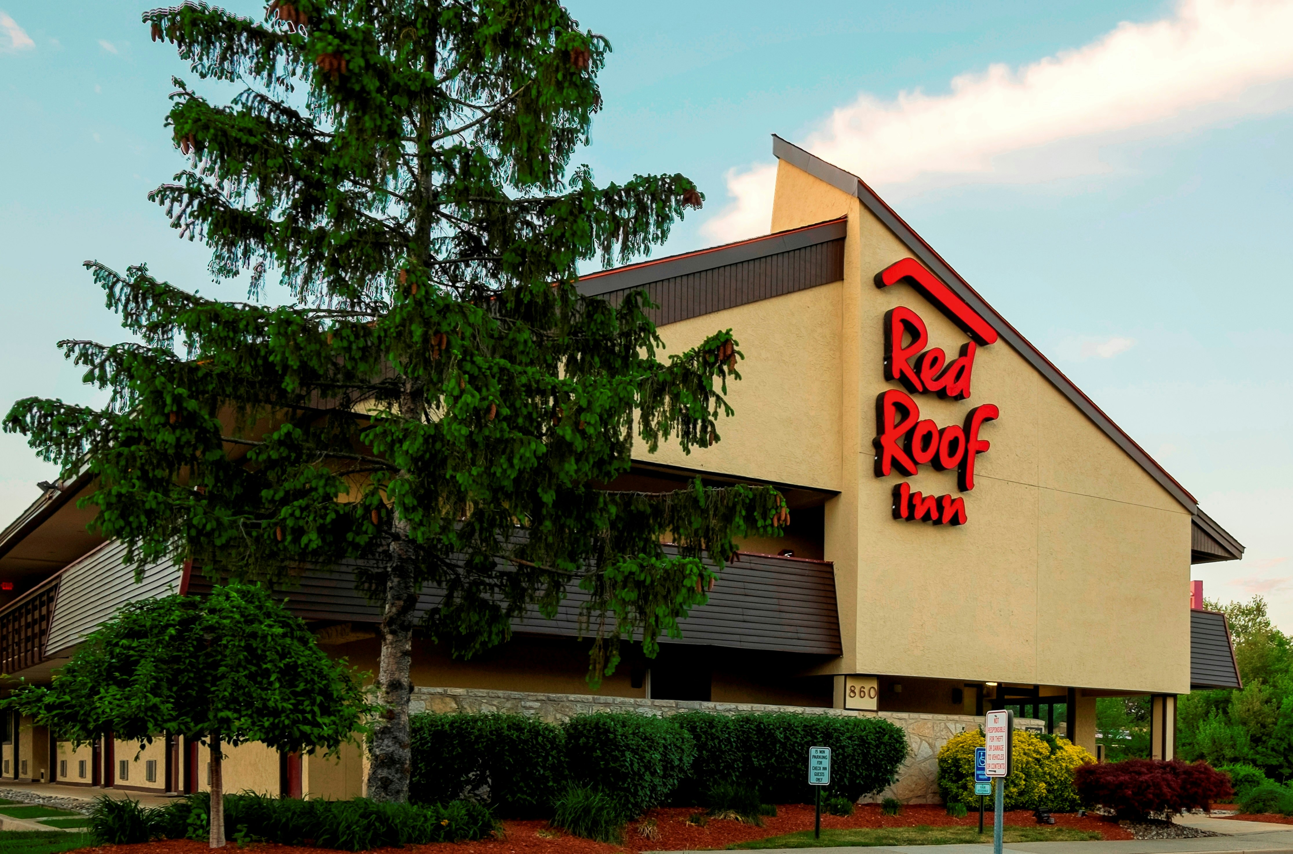 Red Roof Inn Edison 6/27