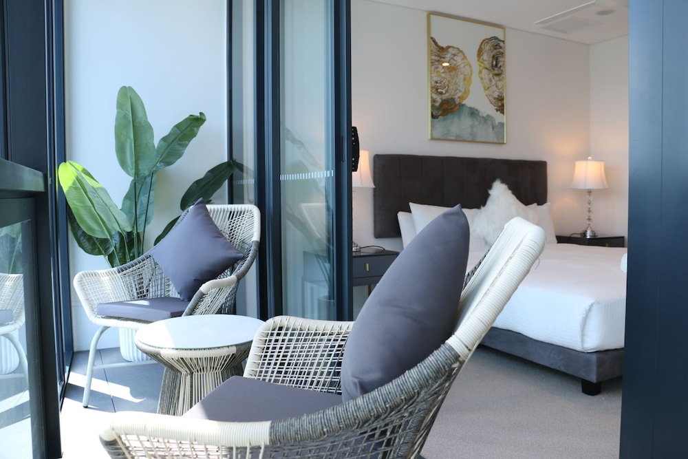 Kooii Apartments 30/70