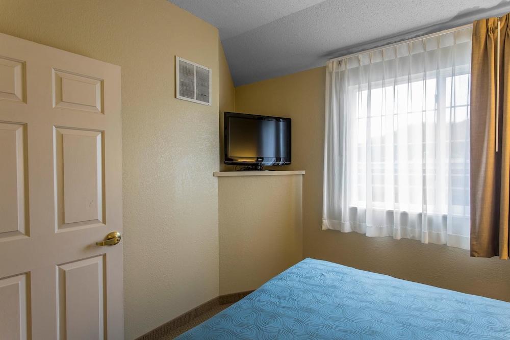 MainStay Suites Brentwood Nashville 8/62