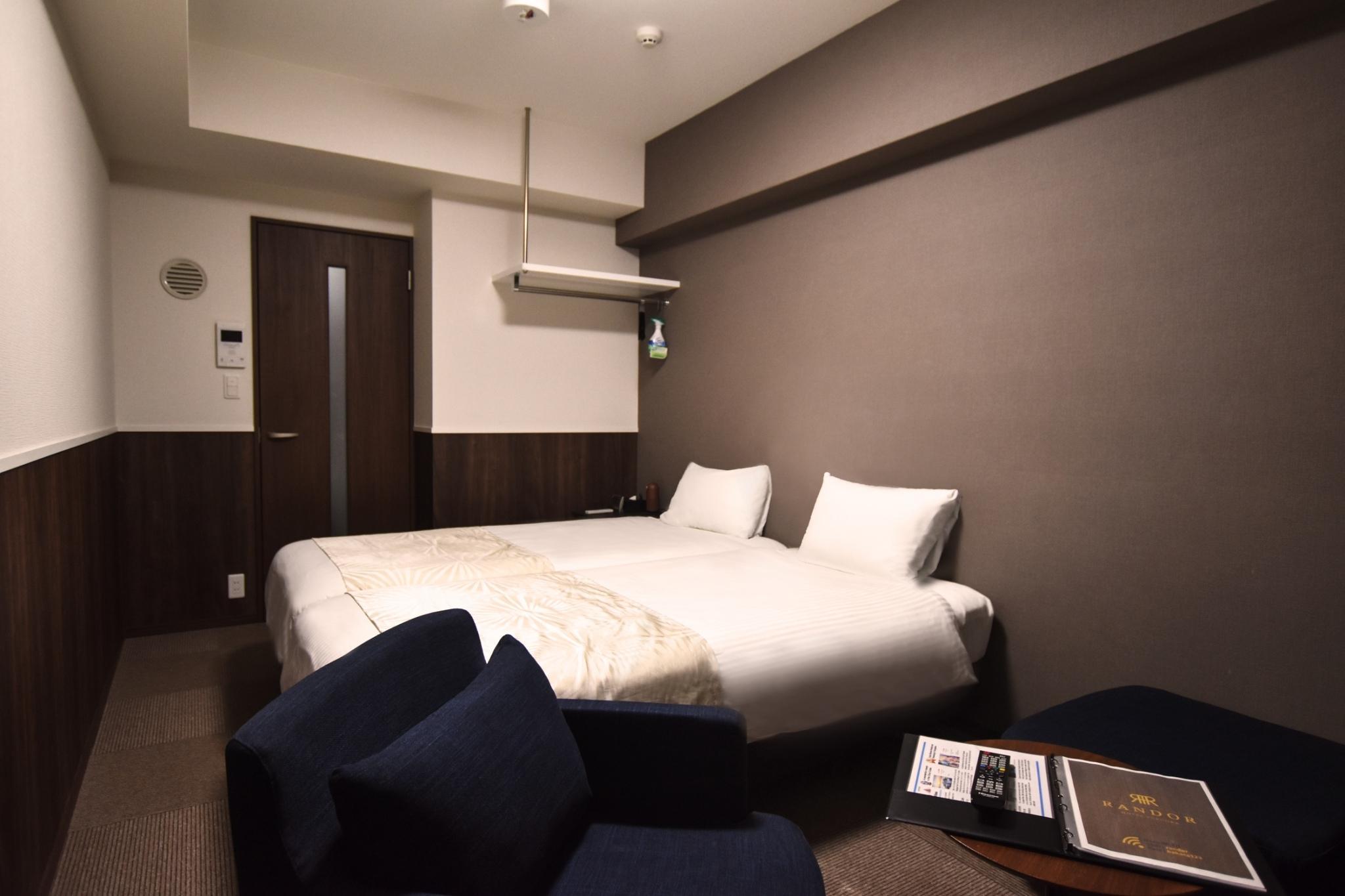 Hollywood, Twin Beds