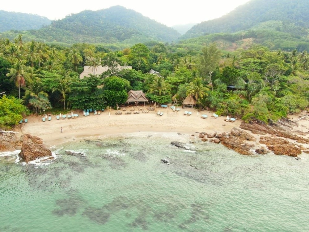The Narima Bungalow Resort 33/45