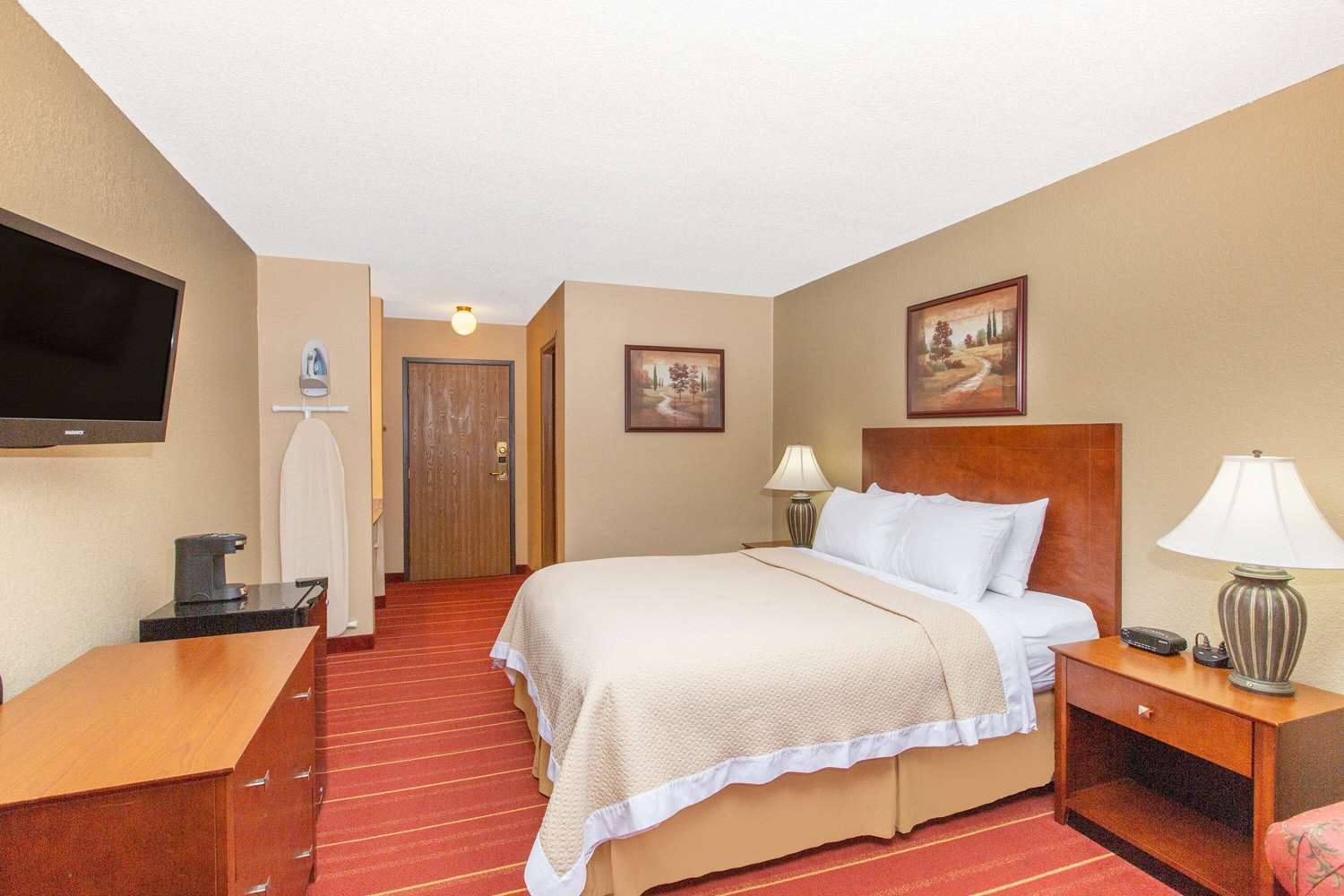 Days Inn by Wyndham Salina I-70 9/27