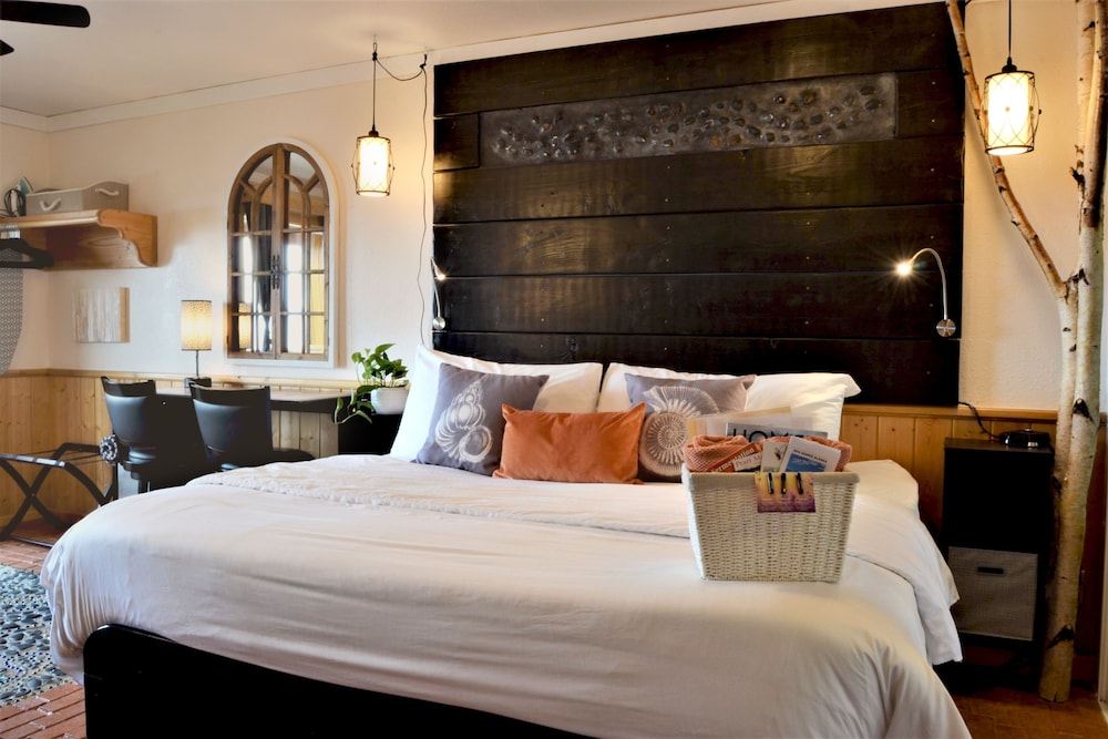Homer Inn and Spa 7/50