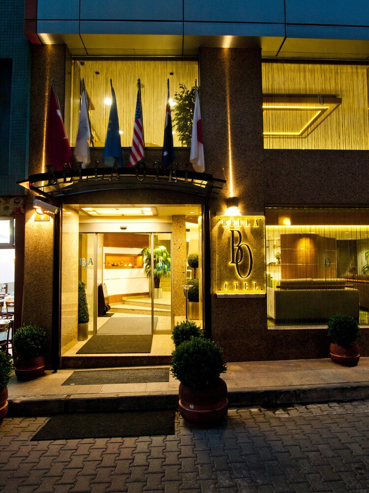 Bella Hotel 4/45