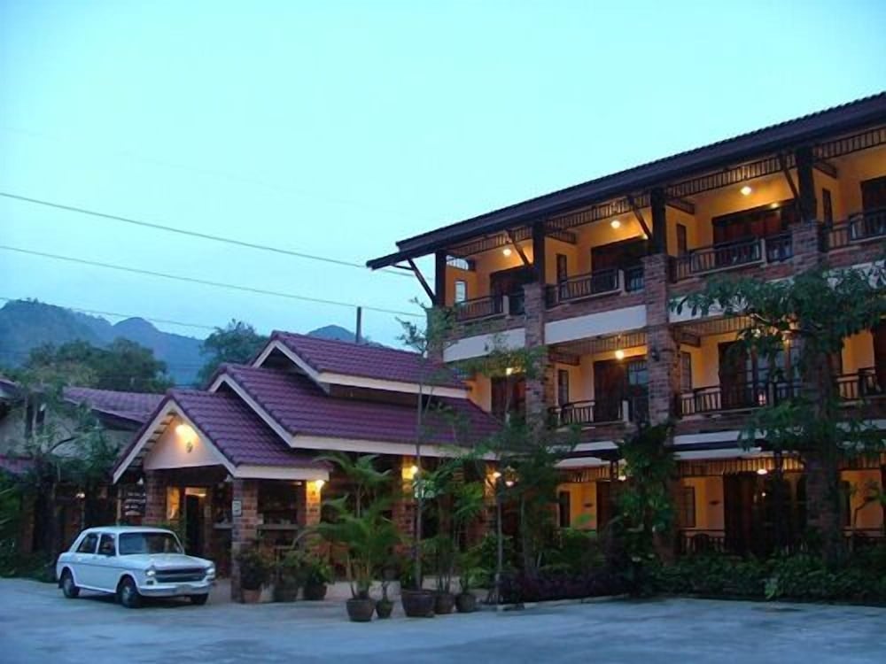 Pathu Resort Ranong 2/26