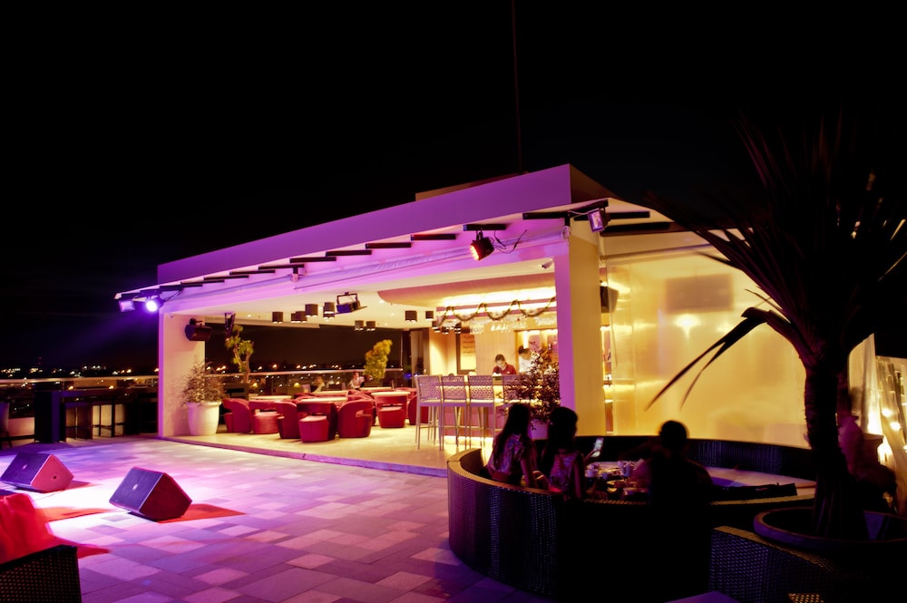 Biz Hotel Batam 6/59