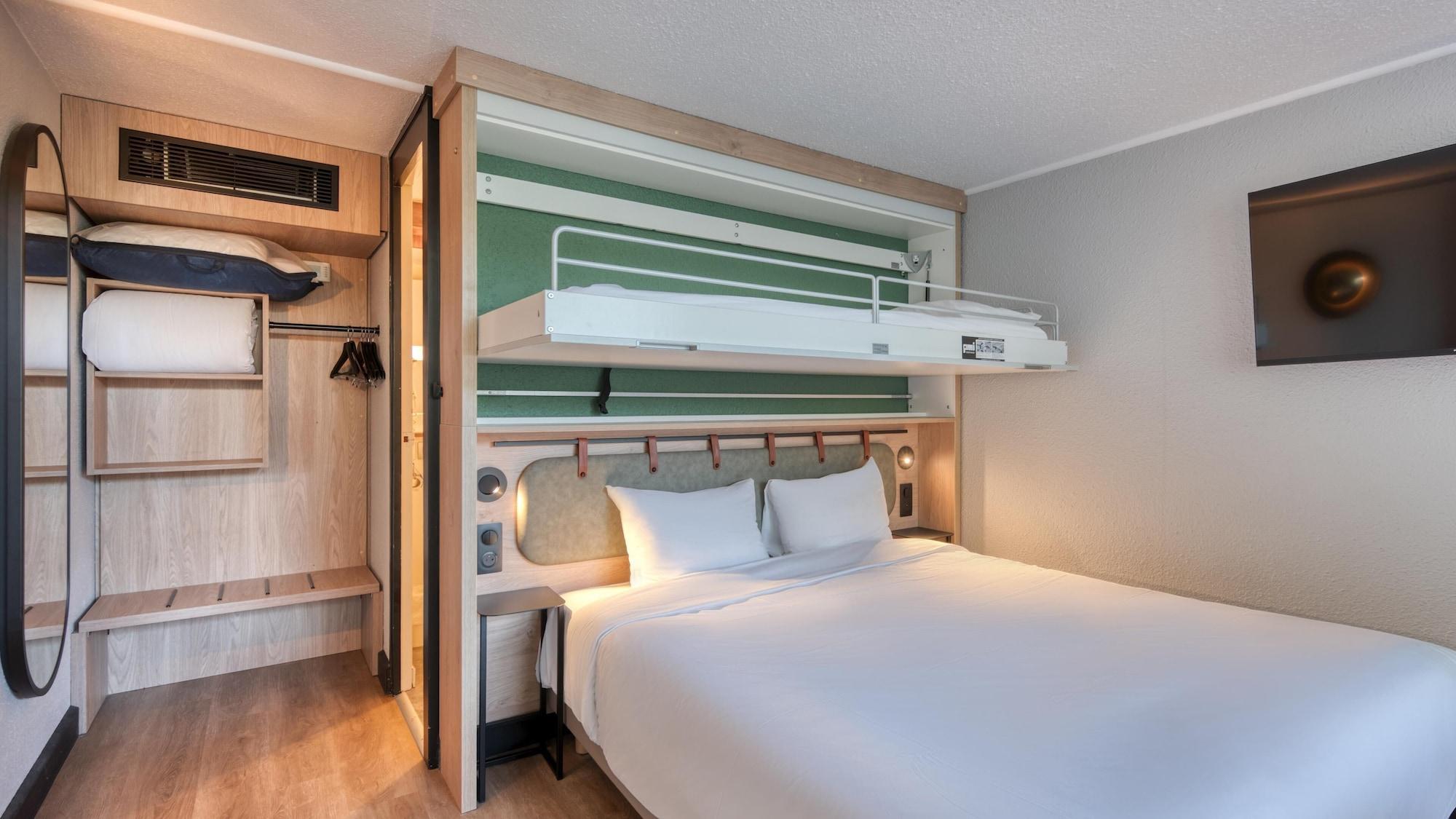 Standard, Multiple Beds