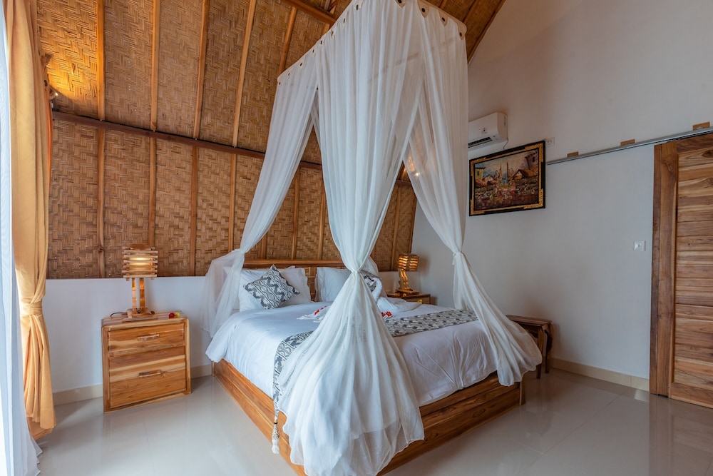 Penida Sunset Ocean View Bungalows 19/59