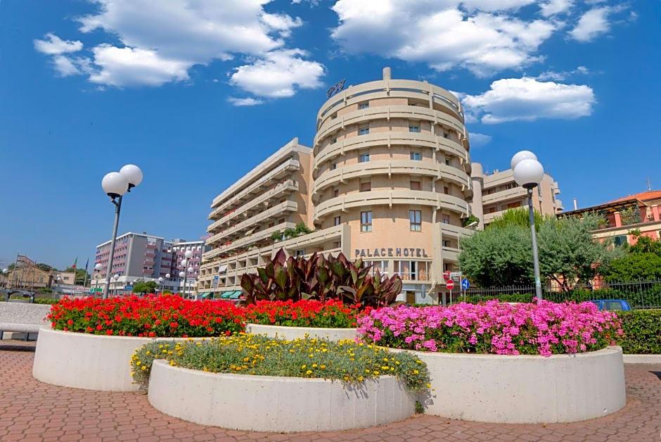 Hotel Palace 39/50