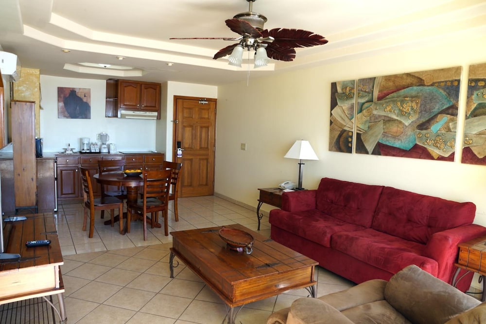 Playa Bonita Resort 49/77