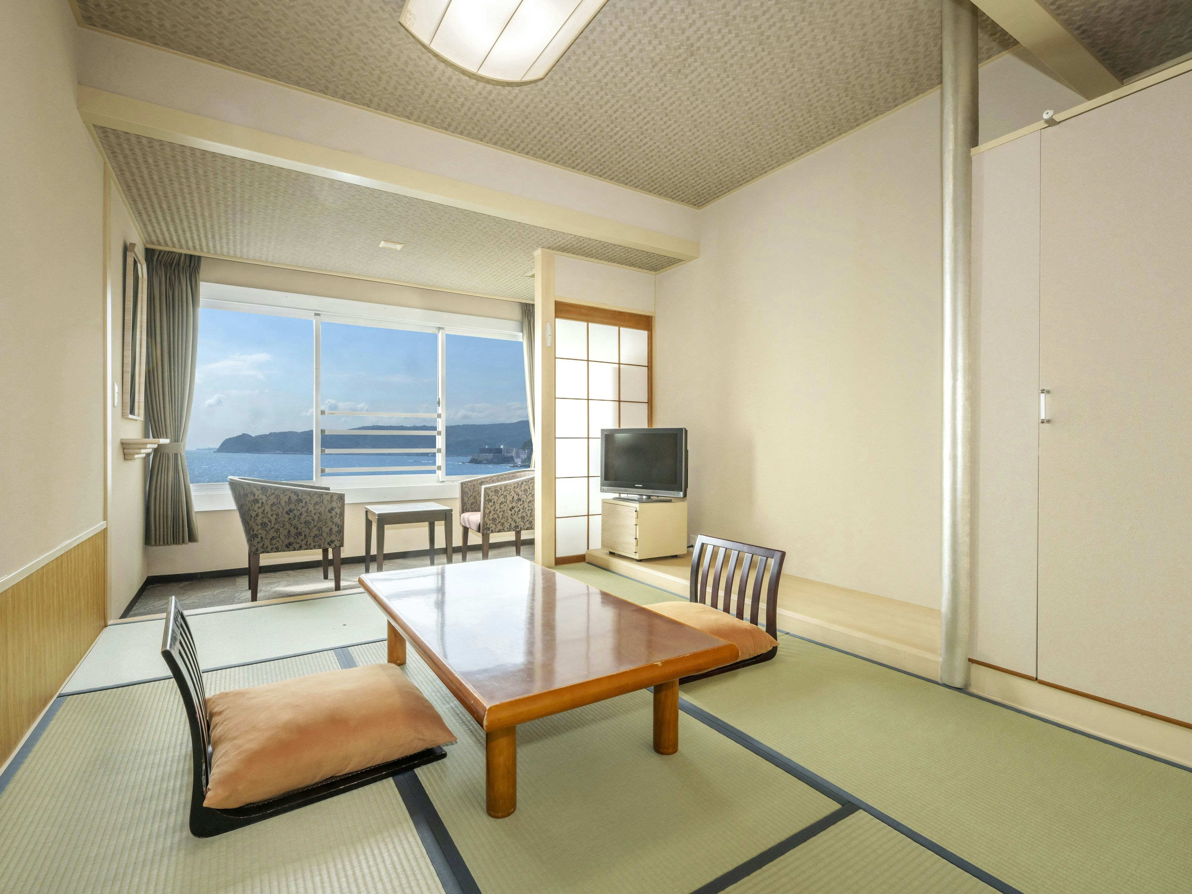 Hotel New Akao 6/12