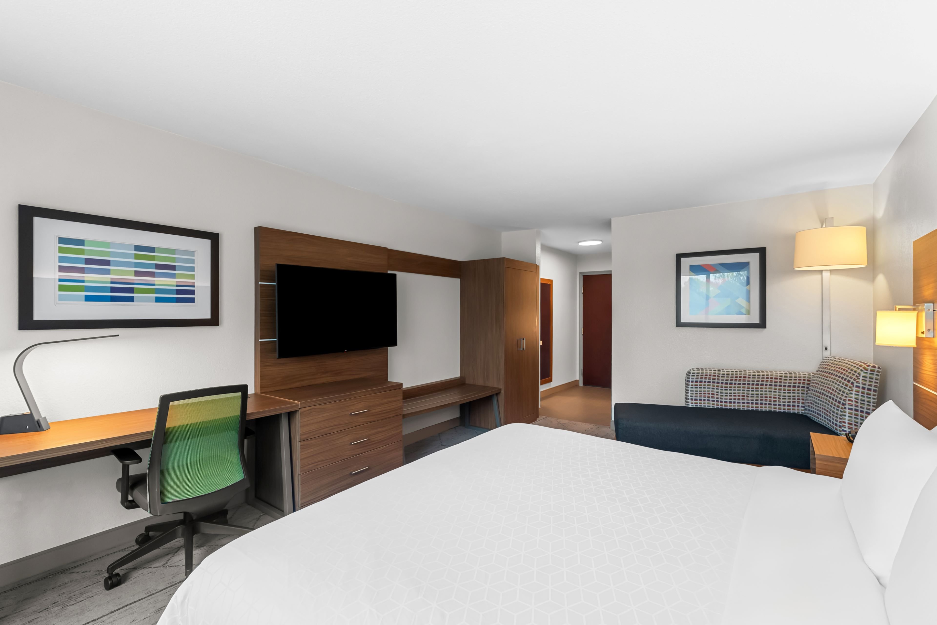 Holiday Inn Express & Suites Austin SW - Sunset Valley, an IHG Hotel 15/50
